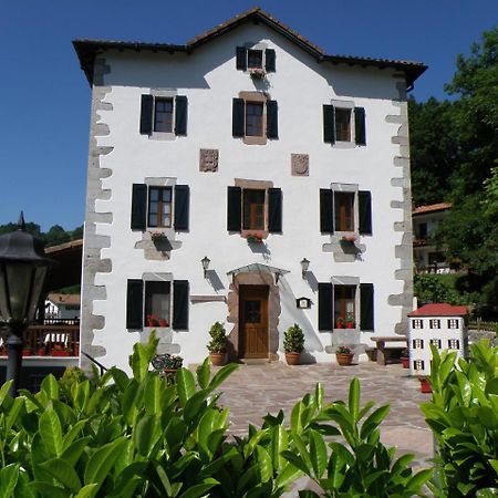 Hotel Rural Irigoienea Urdax ภายนอก รูปภาพ