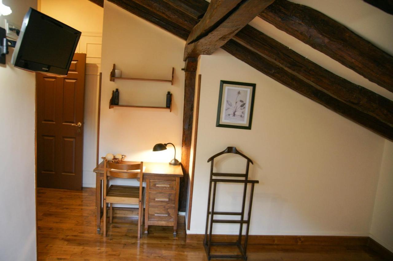 Hotel Rural Irigoienea Urdax ภายนอก รูปภาพ