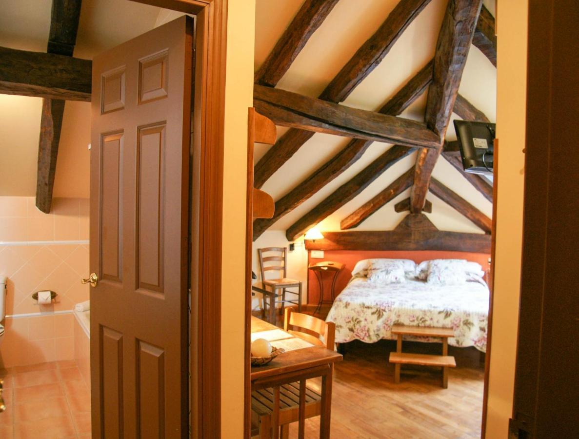 Hotel Rural Irigoienea Urdax ภายนอก รูปภาพ