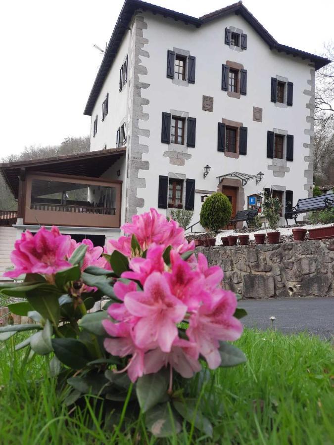 Hotel Rural Irigoienea Urdax ภายนอก รูปภาพ
