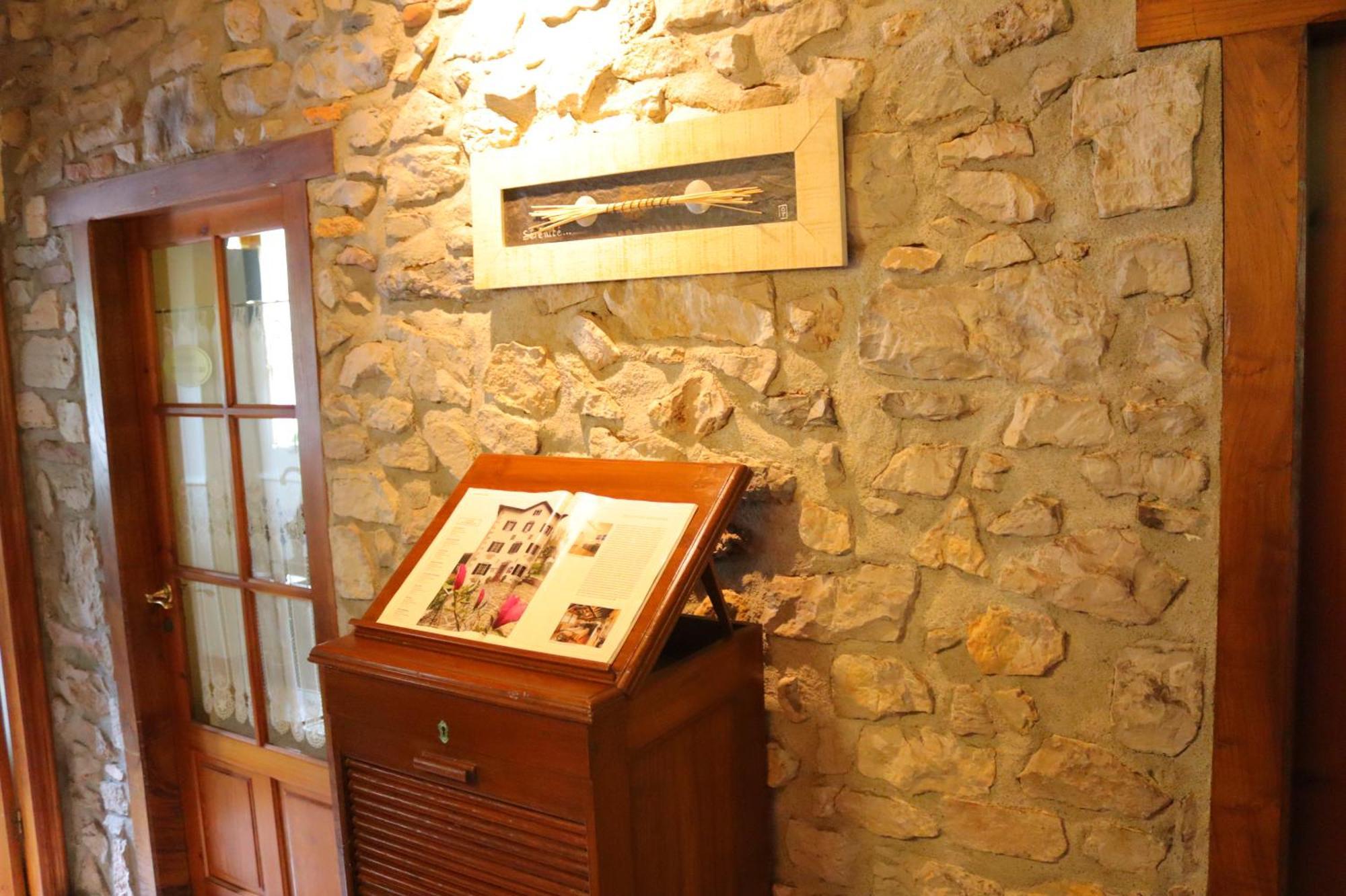 Hotel Rural Irigoienea Urdax ภายนอก รูปภาพ