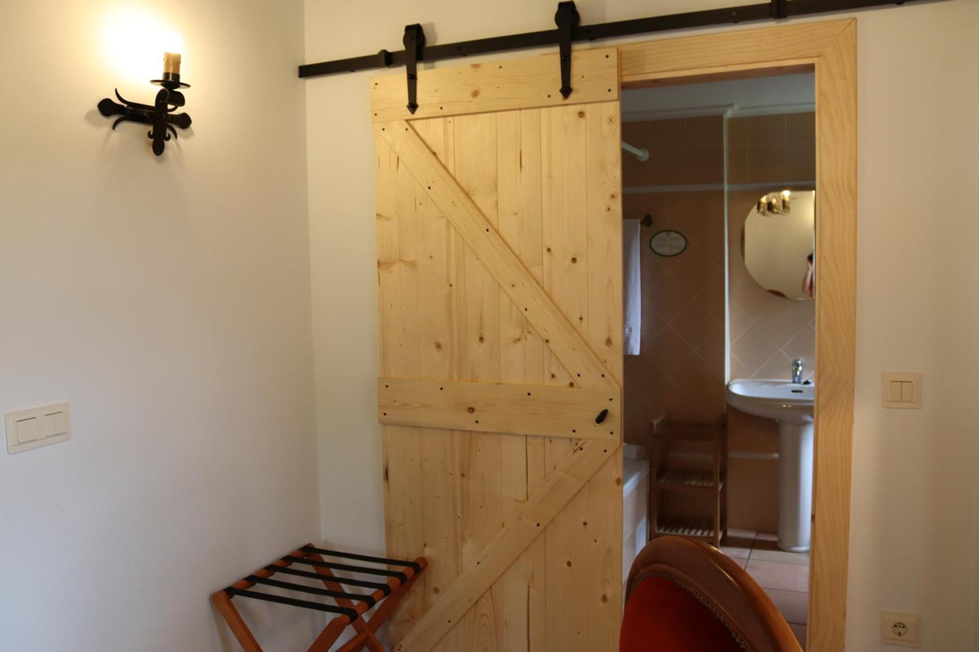 Hotel Rural Irigoienea Urdax ภายนอก รูปภาพ
