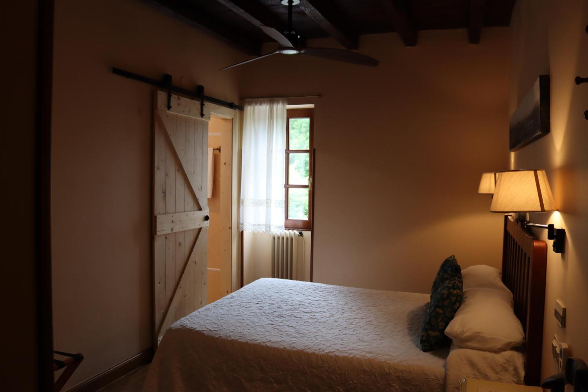 Hotel Rural Irigoienea Urdax ภายนอก รูปภาพ